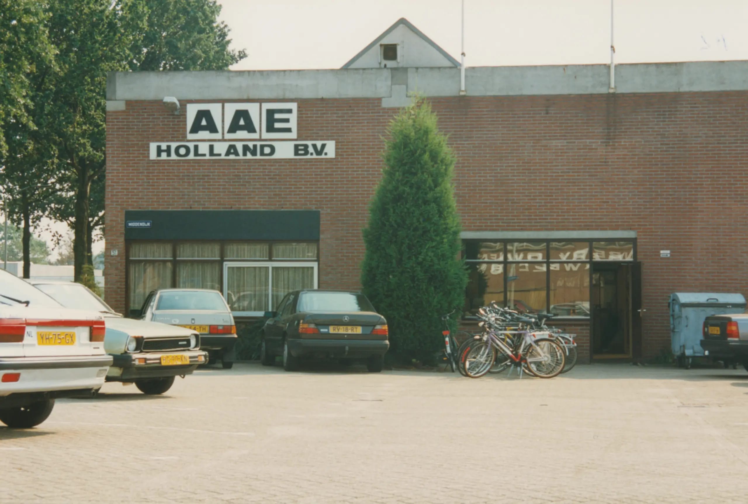 History-AAE-1990.jpg